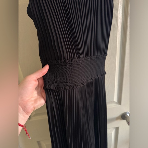 Nanette Lepore Sz 8 pleated and smocked midi dress - Picture 2 of 8